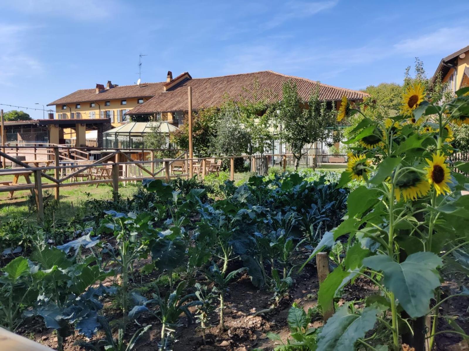 Cascina Bellaria Hostel Milan Luaran gambar